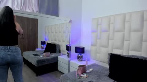  ariana  online show from 02-03-26, 07:08