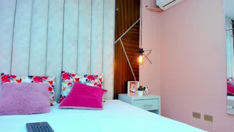 Arianaa Gray online show from 01-08-26, 03:53