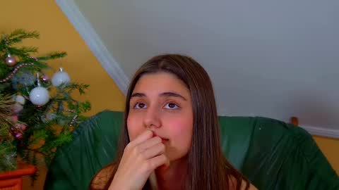 Ariana online show from 12-17-25, 06:25