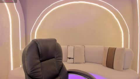 Ariana Dumont online show from 04-22-26, 11:23