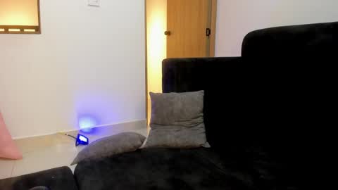 ariana online show from 07-21-26, 11:40