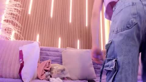 Ari  online show from 12-14-25, 12:54