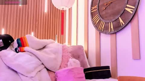 Ari  online show from 01-13-26, 01:05