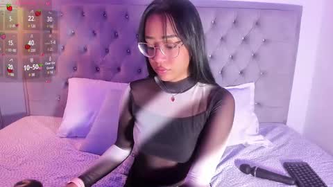 Snapshot of arianna_daviss chatting on 01-18-25, 08:19 online show from 01-18-25, 08:19