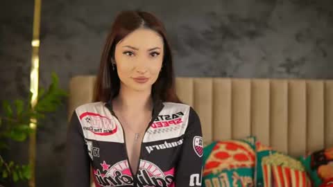 arianna_moonx online show from 07-10-26, 08:29
