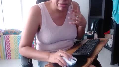ariannaloovel online show from 05-28-26, 04:04