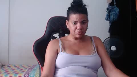 ariannaloovel online show from 07-17-26, 05:18