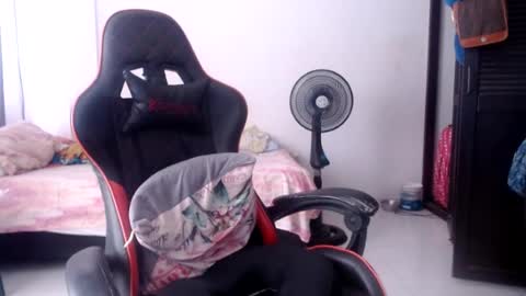 ariannaloovel online show from 07-29-26, 05:00