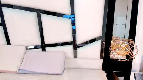 ariannarussell1 online show from 05-29-26, 02:37