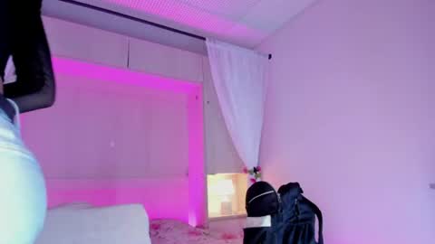 ariannavega_ online show from 07-15-26, 11:59