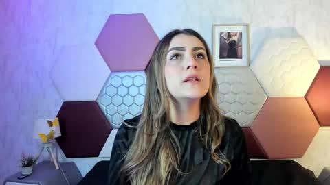 aria online show from 04-22-26, 03:24