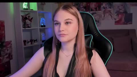 Aria online show from 11-17-25, 06:14