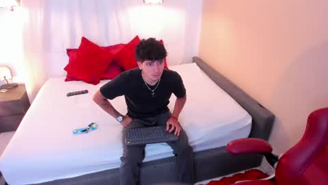 Ari and Aiden online show from 06-16-26, 06:32