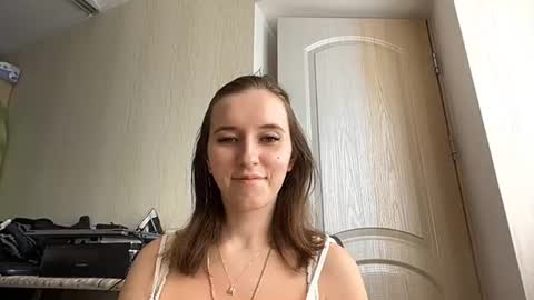 Snapshot of ariehamalainen chatting on 07-09-26, 08:29 Mia online show from 07-09-26, 08:29