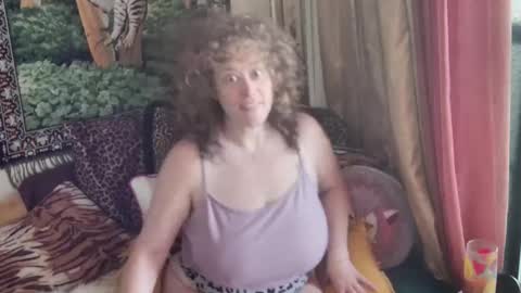 Arielle Ari online show from 04-07-26, 06:19