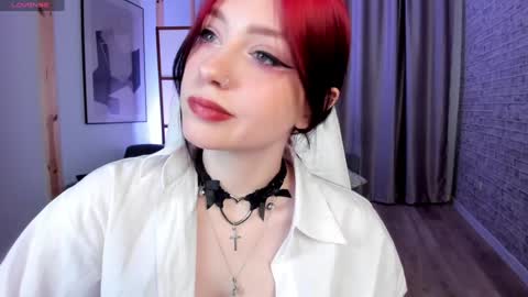Snapshot of arielabradberry chatting on 02-06-25, 04:47 Ariel online show from 02-06-25, 04:47