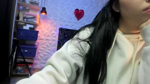 Snapshot of ariell_dl chatting on 07-27-26, 12:12 ARIELL online show from 07-27-26, 12:12