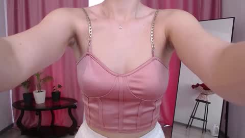 Snapshot of ariella_meow246 chatting on 02-06-26, 09:45 Ariella online show from 02-06-26, 09:45