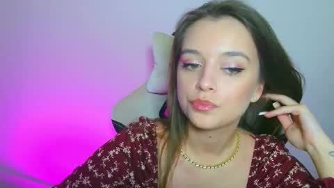 Snapshot of arielsandres chatting on 10-01-25, 02:01 Ariel online show from 10-01-25, 02:01