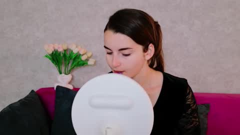 arielstonks_lovee online show from 09-11-25, 03:28