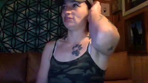 ariel  colin when hes here online show from 01-09-25, 03:36