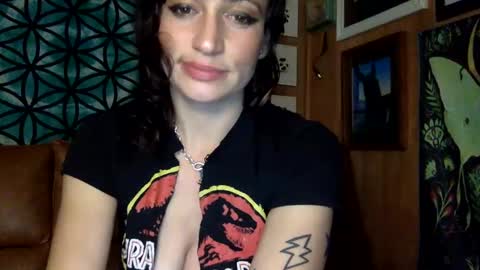 ariel  colin when hes here online show from 01-11-25, 04:14