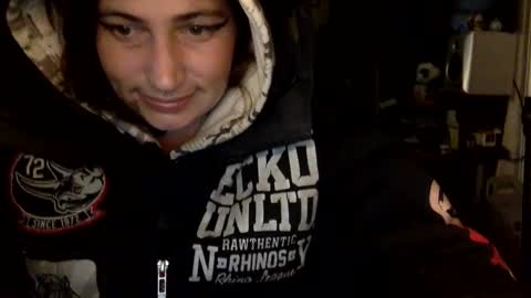 ariel  colin when hes here online show from 11-10-25, 07:13