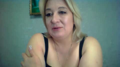 Snapshot of arielxloveresss chatting on 10-03-25, 09:28 ArielXLoveresss online show from 10-03-25, 09:28