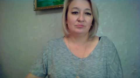 Snapshot of arielxloveresss chatting on 10-17-25, 01:14 ArielXLoveresss online show from 10-17-25, 01:14