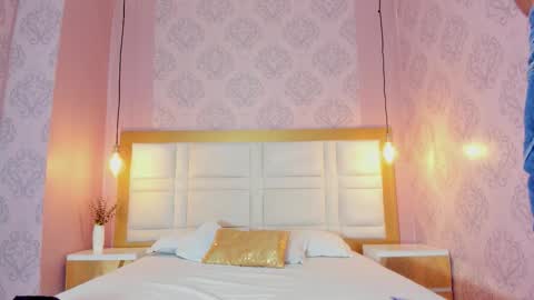 Snapshot of arietta_skinny chatting on 03-14-26, 11:59 Arietta online show from 03-14-26, 11:59