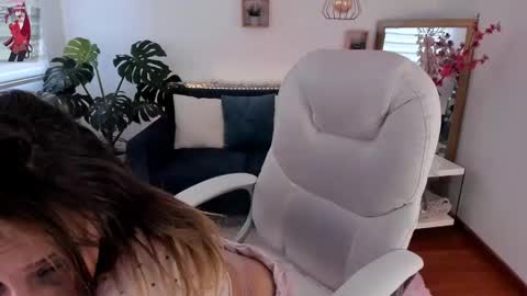 Ari  online show from 02-26-25, 07:38