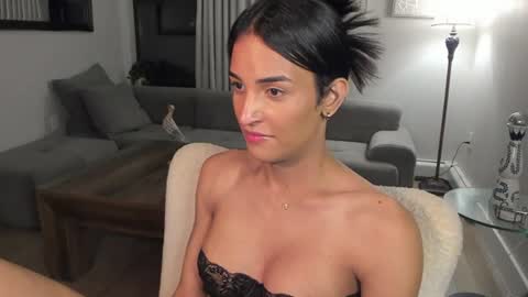 Aria online show from 06-11-26, 02:53