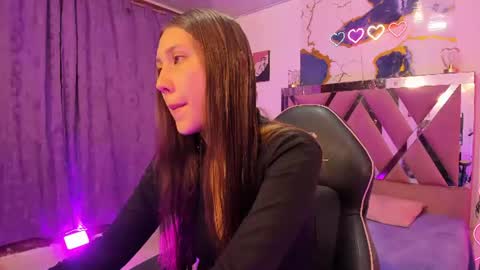 Snapshot of ariiah_tay chatting on 07-25-26, 12:03 ARIIA online show from 07-25-26, 12:03