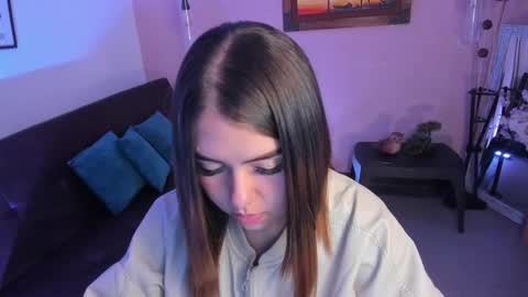  Arianna  online show from 11-18-25, 12:20