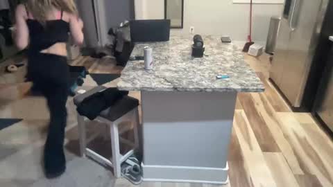 airskiii online show from 02-22-25, 05:12