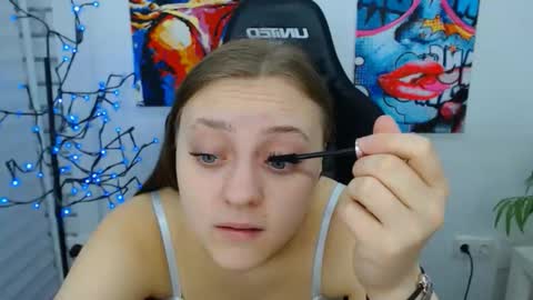 arinabelle online show from 11-27-25, 12:46