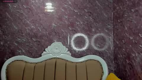 arisha_lee2 online show from 03-11-25, 07:04