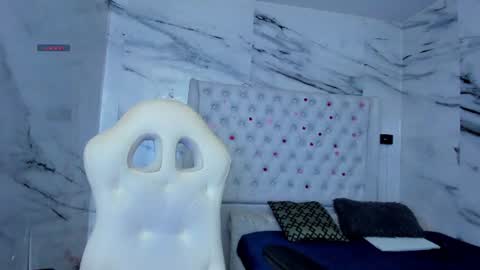 arisha_lee2 online show from 07-04-26, 11:33