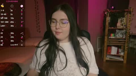 Snapshot of arizonaa_muse chatting on 05-02-26, 02:00 Astrid online show from 05-02-26, 02:00