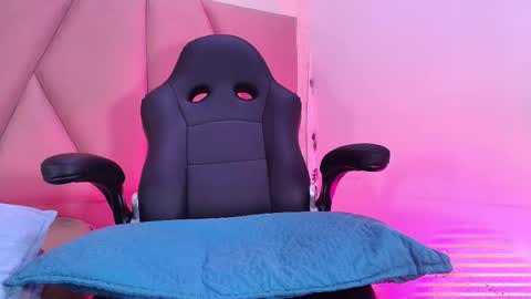 Arleth  online show from 09-22-25, 03:08