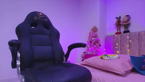 Arleth  online show from 12-16-25, 03:11