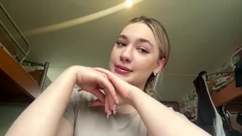 Snapshot of arlettaeavey chatting on 05-15-26, 06:53 Kate online show from 05-15-26, 06:53