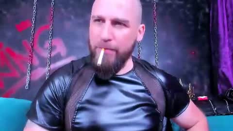 Snapshot of armandosteel chatting on 07-10-26, 10:56 Armando online show from 07-10-26, 10:56