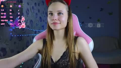 Snapshot of armurra chatting on 05-21-26, 04:36 armurra online show from 05-21-26, 04:36