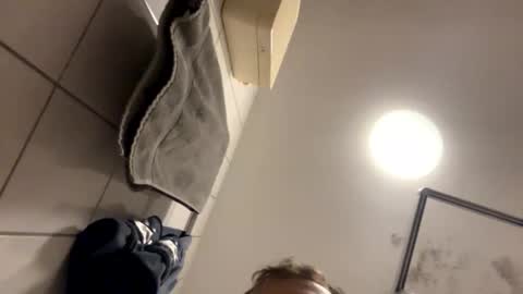 Snapshot of armyskater32 chatting on 09-19-25, 09:26 armyskater32 online show from 09-19-25, 09:26