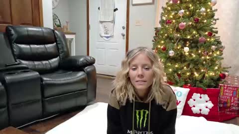 Snapshot of armyvet1991 chatting on 12-07-24, 10:28 Samantha - Sammie online show from 12-07-24, 10:28