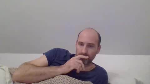 Snapshot of arnaud502700 chatting on 12-29-24, 06:45 arnaud502700 online show from 12-29-24, 06:45