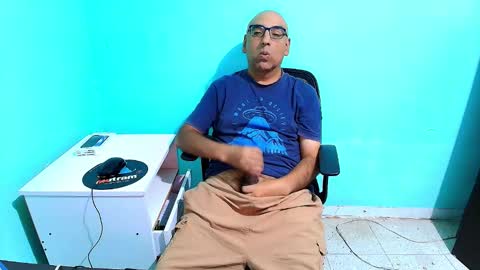 arnelux72 online show from 03-24-26, 05:34