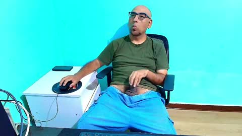 arnelux72 online show from 05-02-26, 05:34
