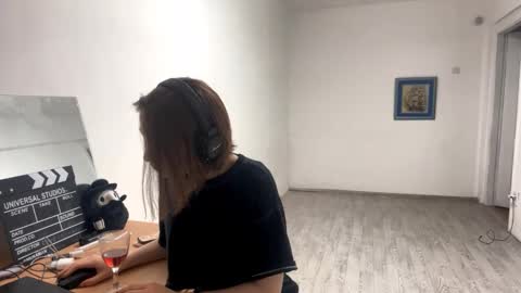 arnitagueits online show from 10-28-25, 01:14